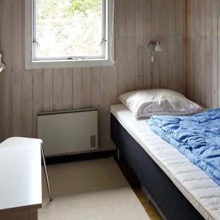 Three-bedroom In 38 *
